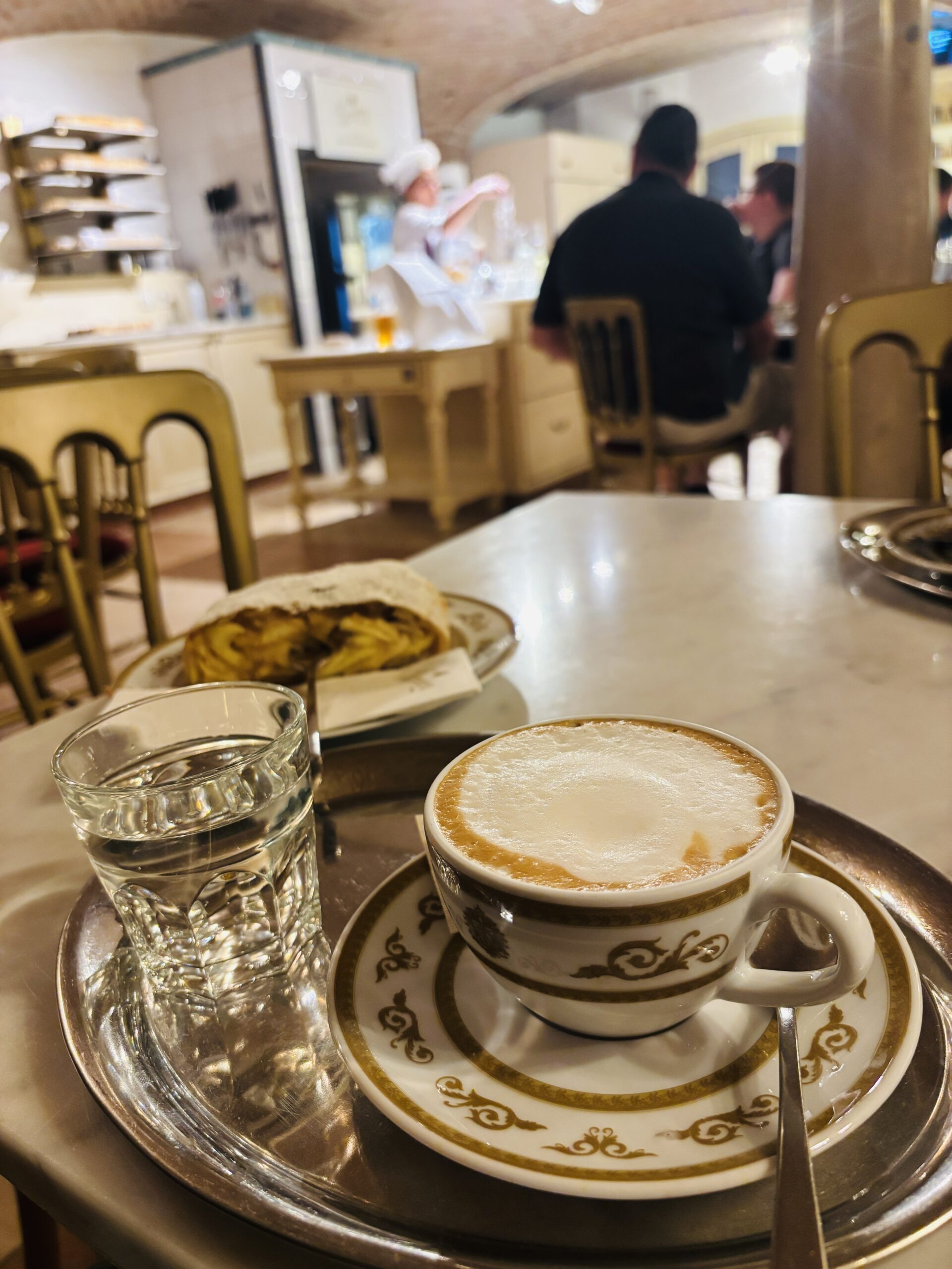 Apple Strudel Show Delights Visitors at Schönbrunn Palace in Vienna